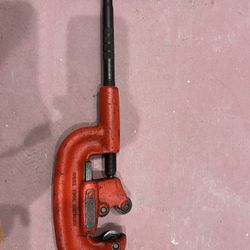 RIDGID 1/8 in. to 2 in. Model 202 Wide Roll 4-Wheel Pipe & Tubing Cutter Designed for Use with Power Drives