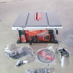Milwaukee
M18 FUEL ONE-KEY 18v Brushless Cordless 8-1/4 in. Table Saw ( no fence no battery )