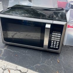 Hamilton Beach Microwave 