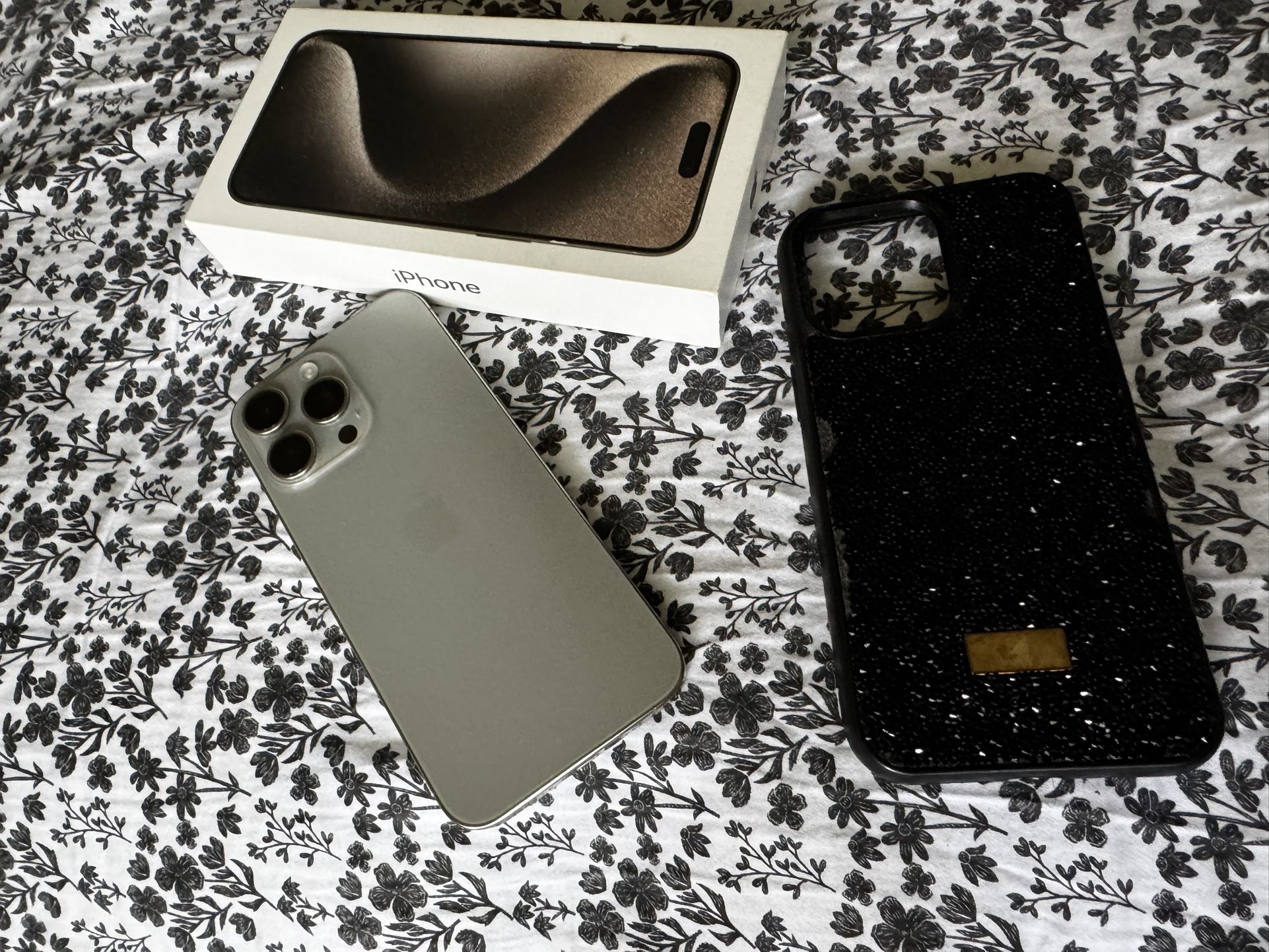 iPhone 15 Pro Max 256gb Titanium (Unlocked)