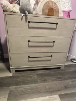 Delta children dresser