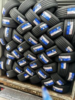 225 45 17 New Tires Set 