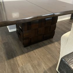 Dinning Table