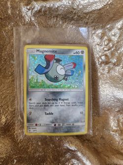 Pikachu 006/012 McDonald's 2019 Holo Pokemon