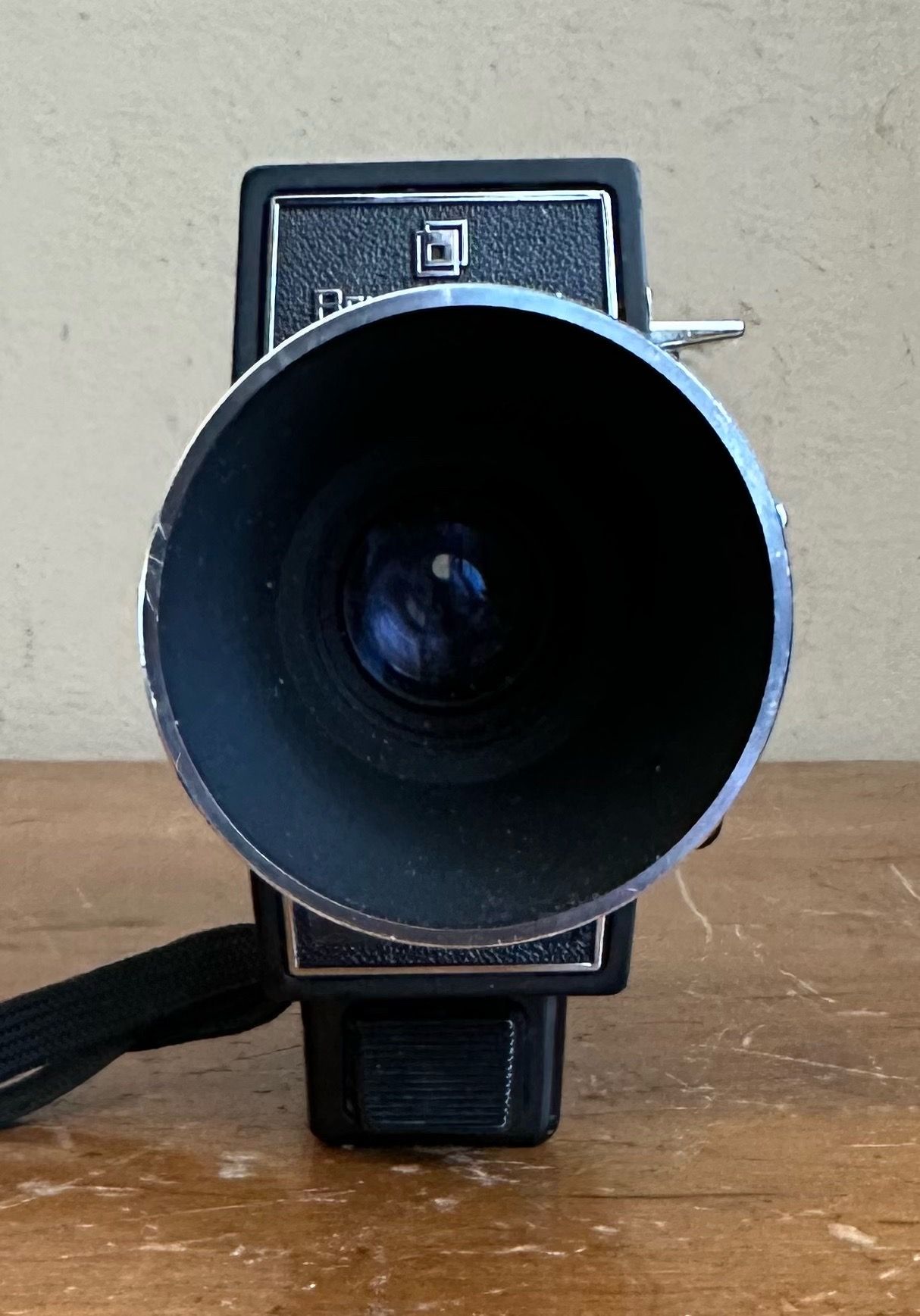 Vintage Bell & Howell Model 492 Focus-Matic Autoload Super 8mm Film Movie Camera