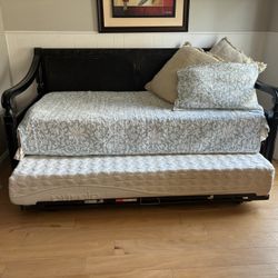 Day Bed With Two Twin Purple Mattresses