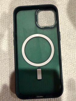 Apple I phone 14 green color case