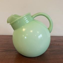 Vintage Retro MCM Anchor Hocking Fire King Green Jadeite Plain Ball Pitcher
