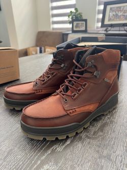 Ecco boots