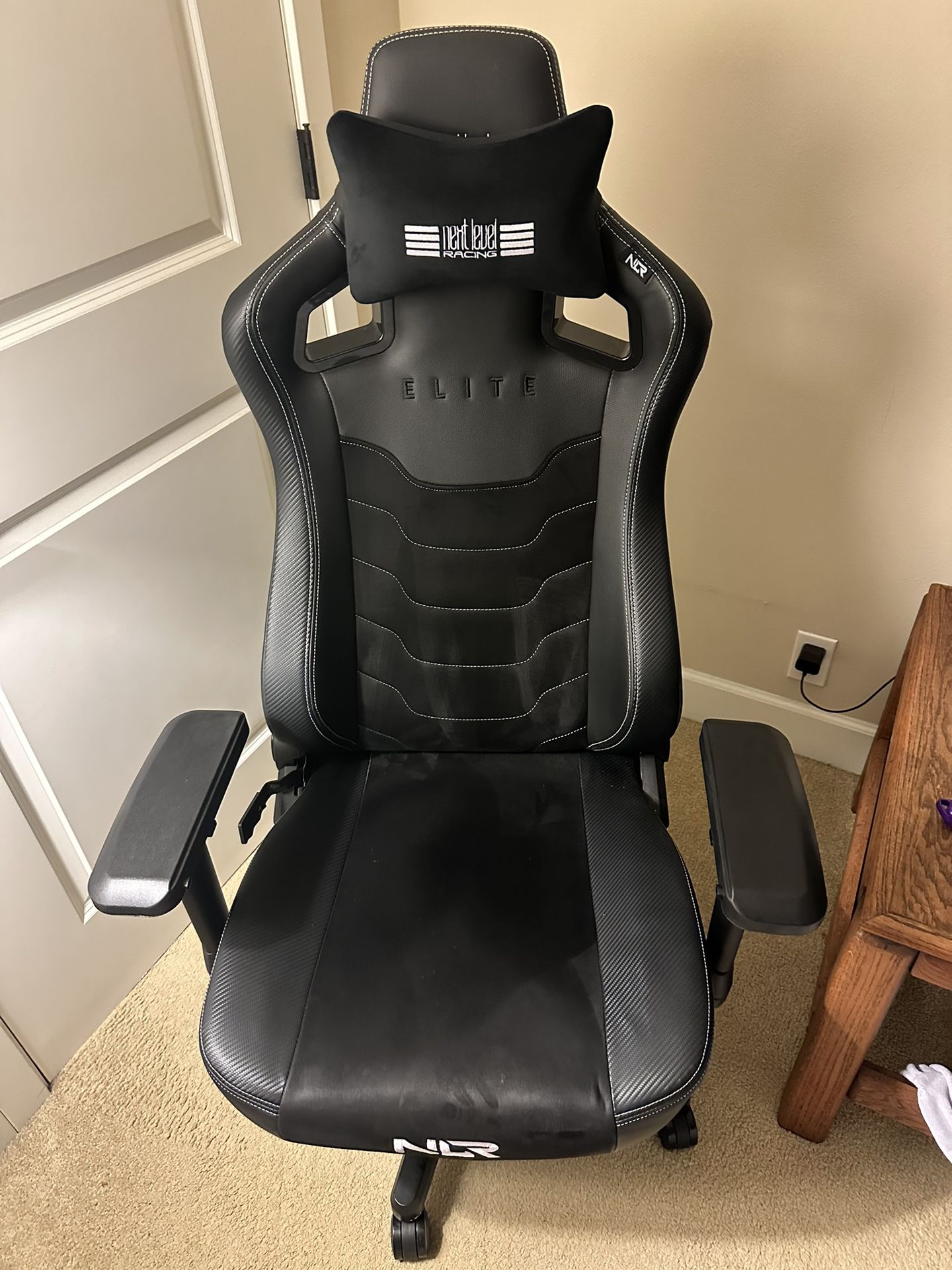 Next Level Racing Elite Gaming Chair Leather & Suede Edition 
