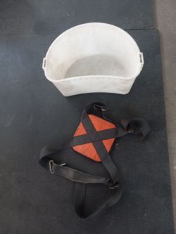 Vendor Tray with Harness Strap System
