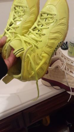 Yellow nike foamposite 7y