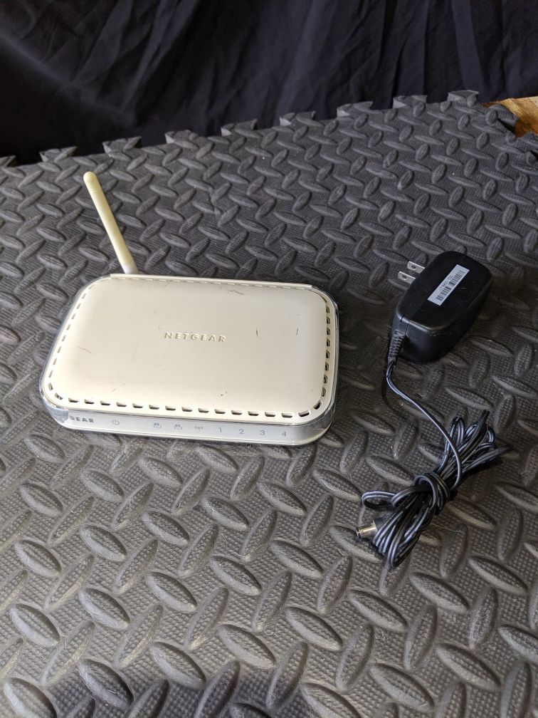 Netgear WGPS606 wireless printer server 4 port switch