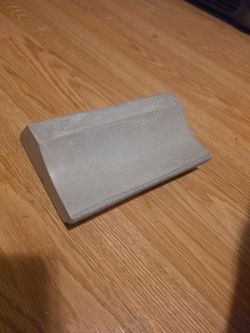 Medium concrete fingerboard obstacle