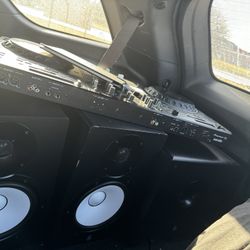 DJ EQUIPMENT 