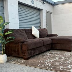 🔥Large Brown Microfiber Sectional Couch - Extremely Comfortable  Free Delivery 🚚
