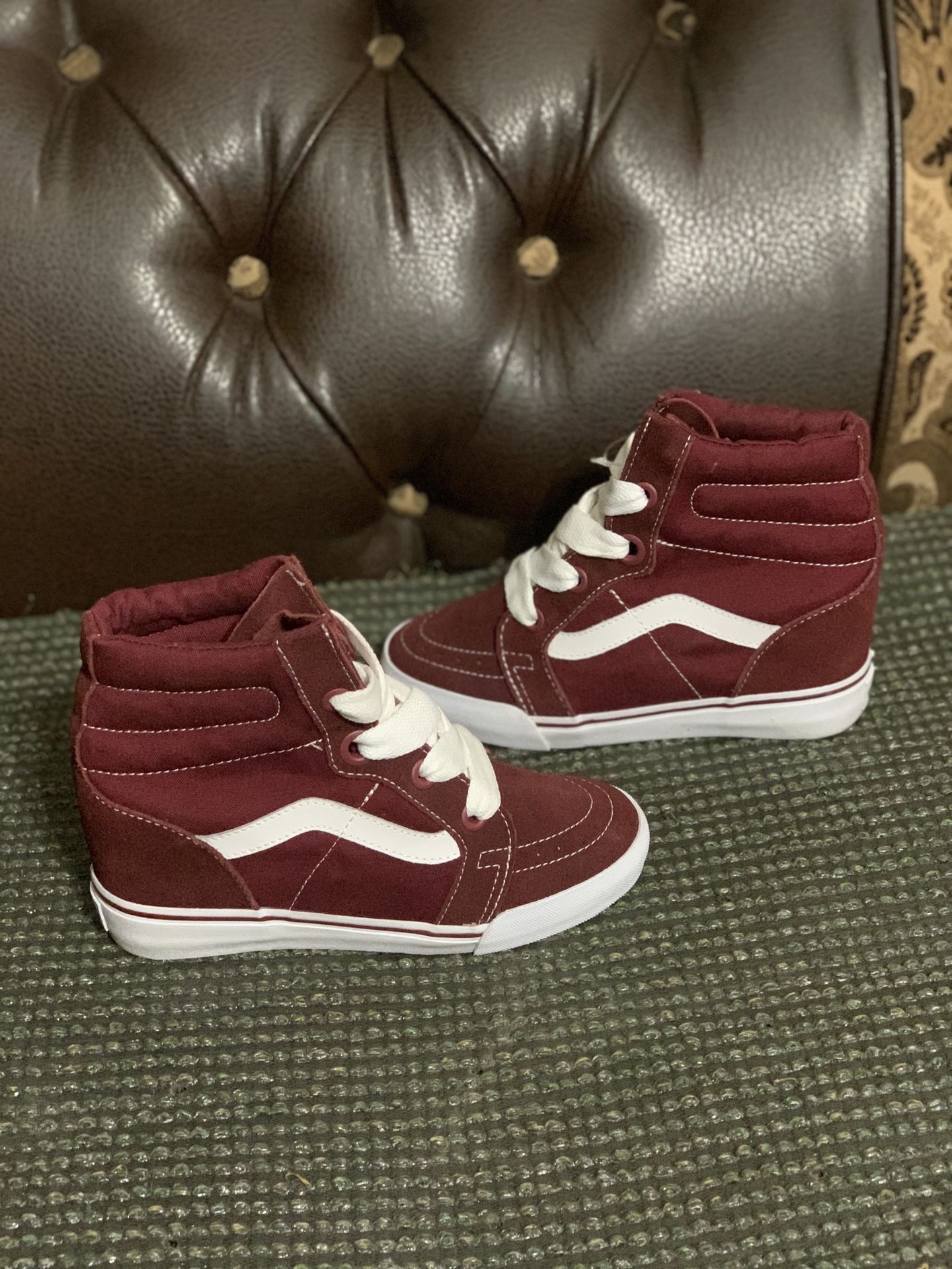 Vans SK8 hi platform size 6.0 women Brand New without Original box