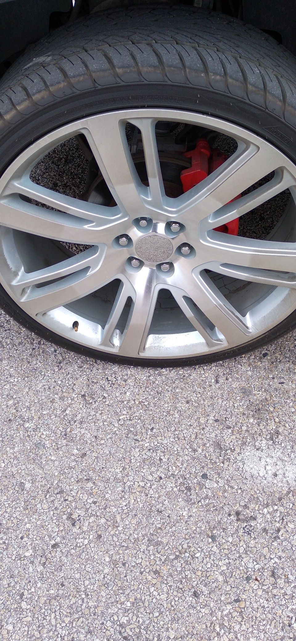 26 inch Escalade Platinum Replica Wheels