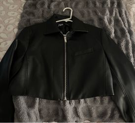 Cropped Zara leather jacket size medium