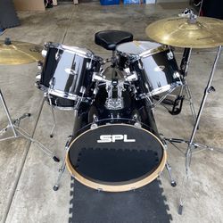 SPL Drum Set w/cymbals & drum throne