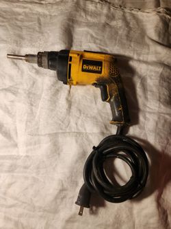 DEWALT 2500 RPM SCRUGUN