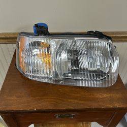 Headlight Assembly 