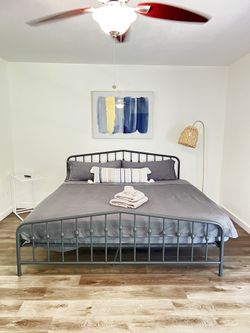 KING SIZE BED AND FRAM W/ LAMP & STAND