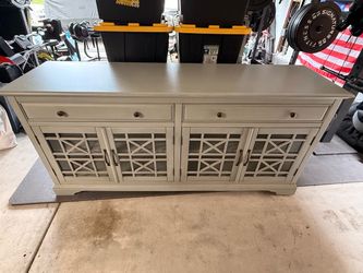 Mor furniture console/tv stand