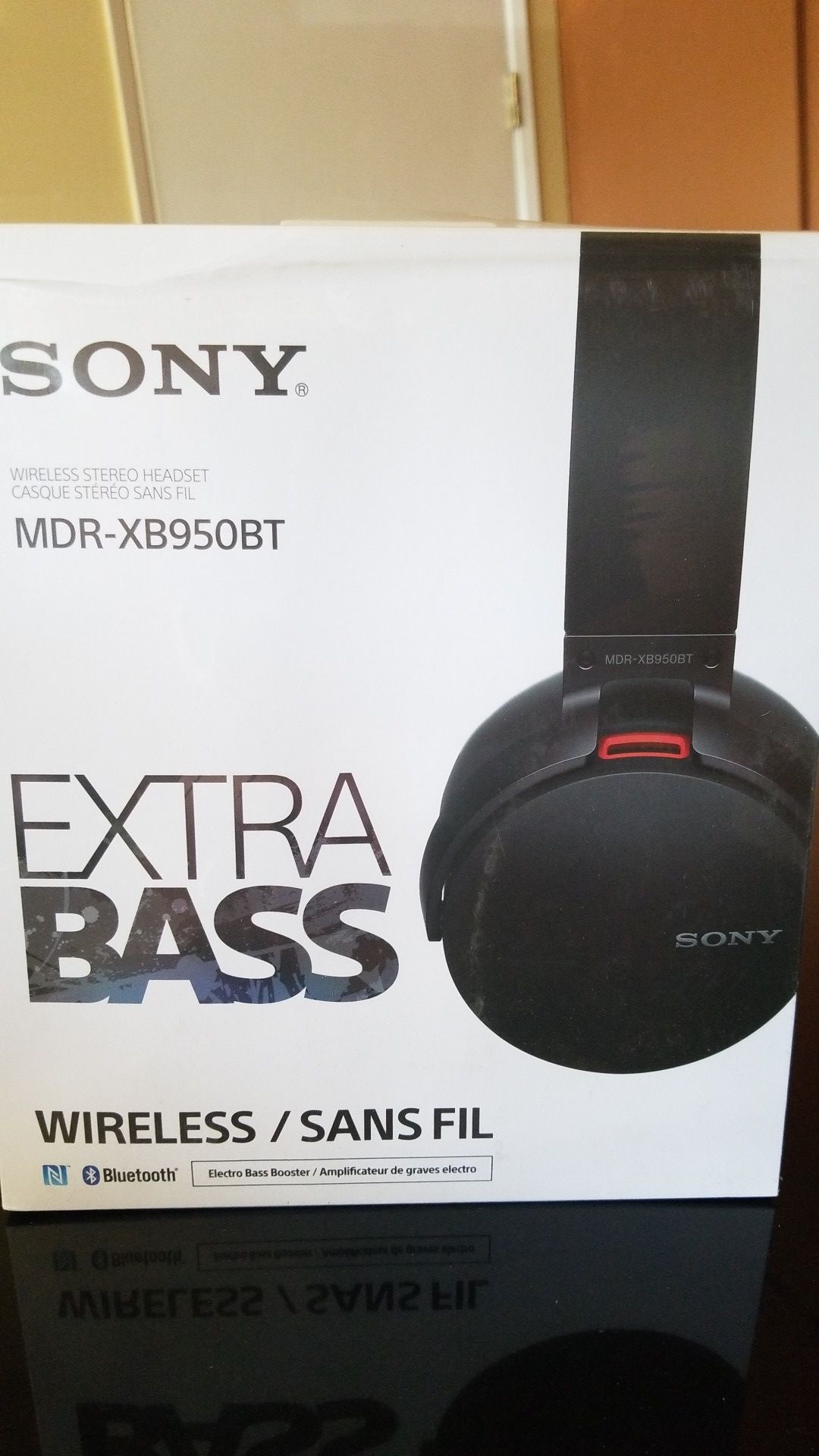 SONY HEADPHONES (NEW)