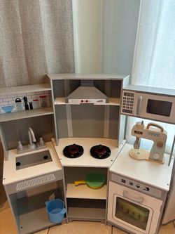 Toddlers kitchen