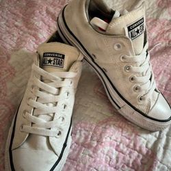 Converse Women Size 7
