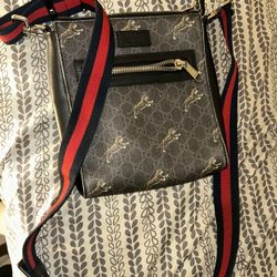 Gucci Messenger Bag