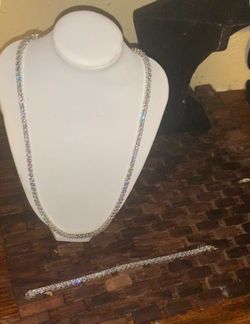 Iced out beautiful 22in tennis chain  with 8in bracelet