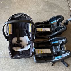 Graco Car seat/stroller For Infant