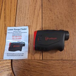 FYOBYYE GOLF LASER RANGEFINDER / ALMOST NEW