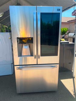 🔥 LG STUDIO French Door Refrigerator – InstaView / PERFECT CONDITION