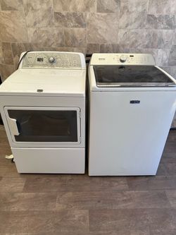 Maytag washer and dryer laundry