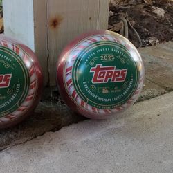 Topps 2025 Holliday Tins