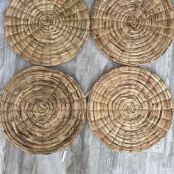 Rattan Wicker Round Placemats Chargers Set Of 4 15.5" New