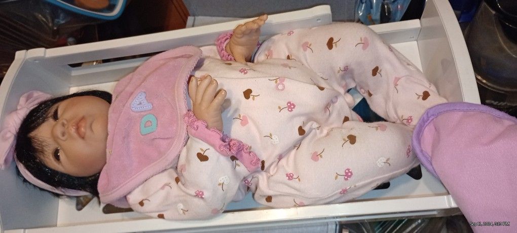 Realistic Looking Weighted Baby Doll With Bed And Cover
