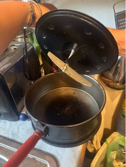 Rustic cast iron popcorn maker