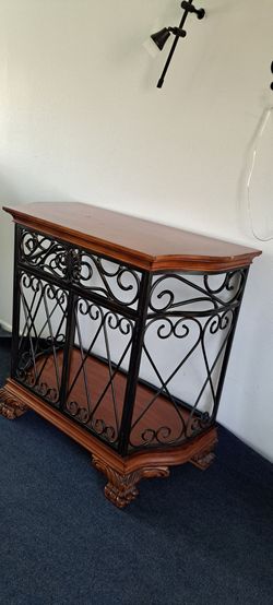 Bar Table