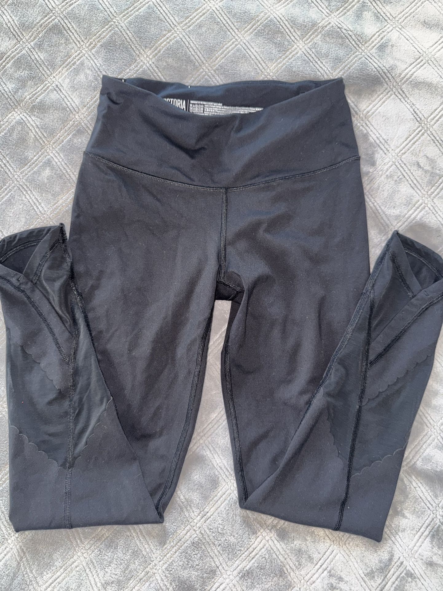 Victoria’s Secret sport knockout black leggings size S