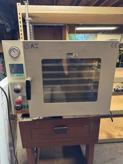 Across International AccuTemp-19W Vacuum Drying Oven