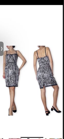 BCBG MAXZARIA  “SHANA” Dress Size 10 Or Medium, With detachable straps and zipper in the Back ,Whit Tags