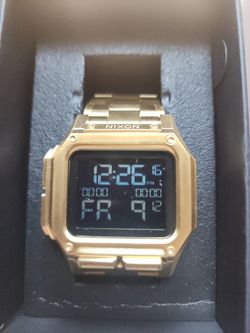 Nixon regulus ss Steel Watch