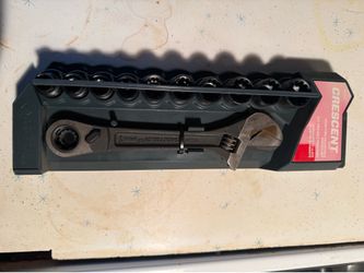 Crescent pass through wrench set
