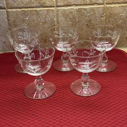 Cocktail Stem White Flowers Gold Rim