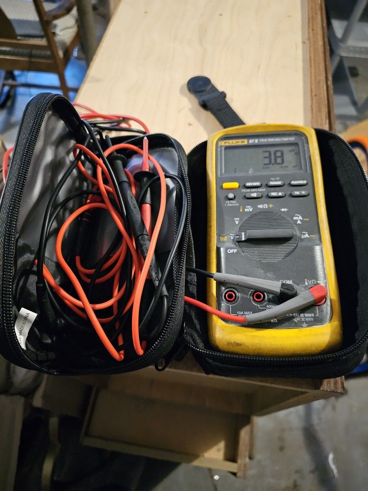 Fluke Meter