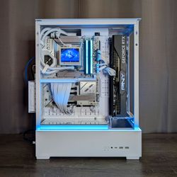 RTX 4080 Super // Ryzen 7 7800X3D // 32GB DDR5 // 1TB Gen4 NVMe // WiFi 6